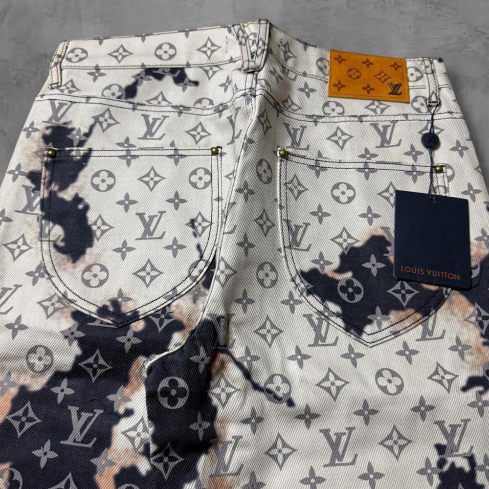 Luxury Baggy Louis Vuitton Monogram Streetwear Burnt Design Jeans - Picture 3 of 8